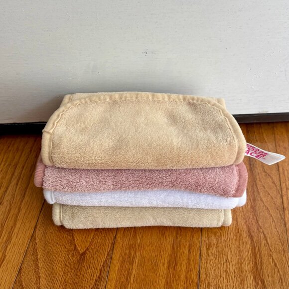 Erase Your Face Supersoft Reusable Makeup Removing Wash Cloths 4 Pack - Picture 3 of 7